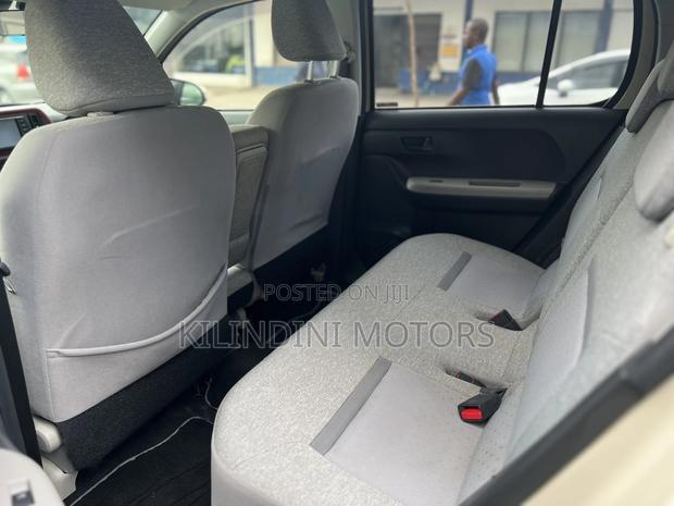Toyota Passo 2017 Beige