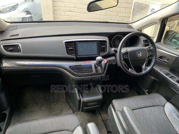 Black Honda Odyssey 2.4 Absolute 2WD 2017: High-Quality Minivan Offer