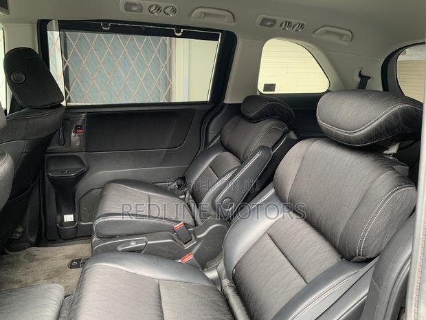 Black Honda Odyssey 2.4 Absolute 2WD 2017: High-Quality Minivan Offer