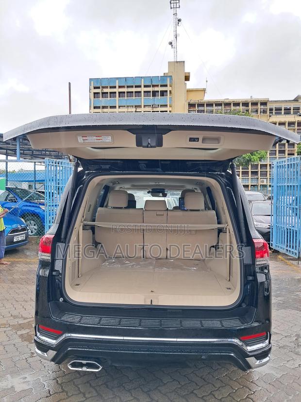Toyota Land Cruiser 2023 Black