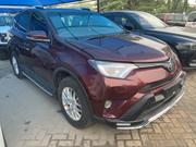 Luxurious 2018 Toyota RAV4 in Burgundy - Experience the Ultimate Driving Comfort! for sale