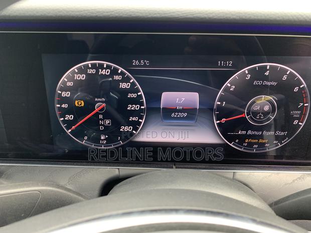 Off-White 2016 Mercedes-Benz E200 Executive Sedan