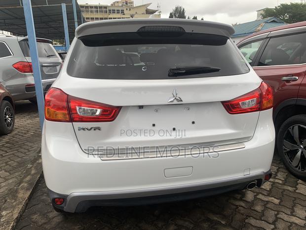 Off-White 2017 Mitsubishi RVR: Two Exciting Variants Available