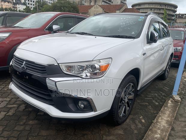 Off-White 2017 Mitsubishi RVR: Two Exciting Variants Available