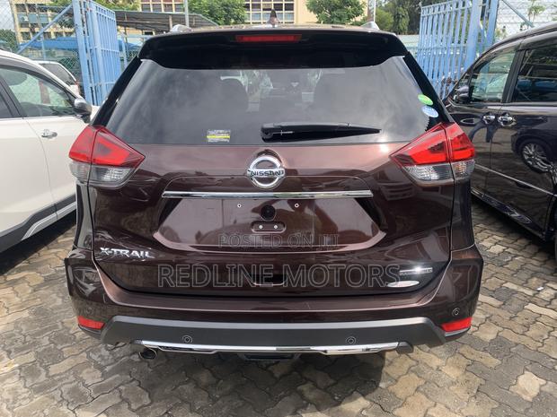 2017 Brown Nissan X-Trail 2.0 Hybrid FWD - A Stylish and Efficient SUV for Your Daily