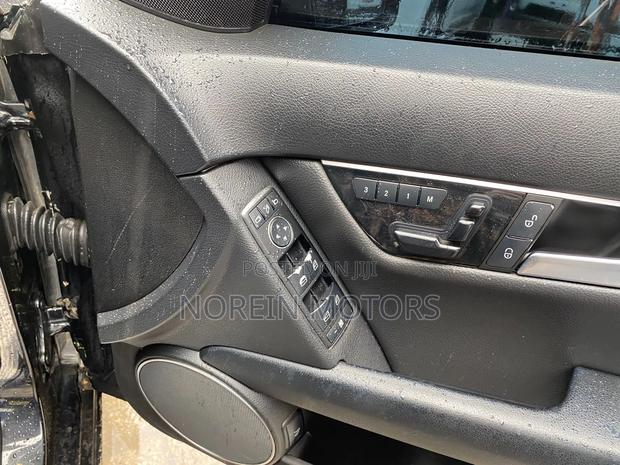 Black 2013 Mercedes-Benz C180 - Elegant Compact Car