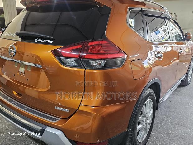 Used 2017 Nissan X-Trail in Orange: SUV for Sale