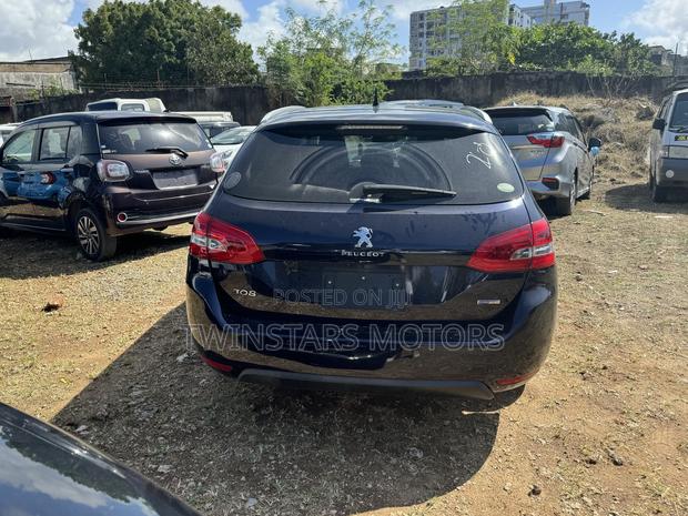 Peugeot 308 2017 - Black Sedan for Sale