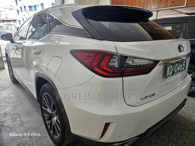 White Lexus RX 200 2018: Used SUV with a Touch of Class