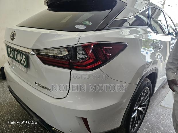 White Lexus RX 200 2018: Used SUV with a Touch of Class
