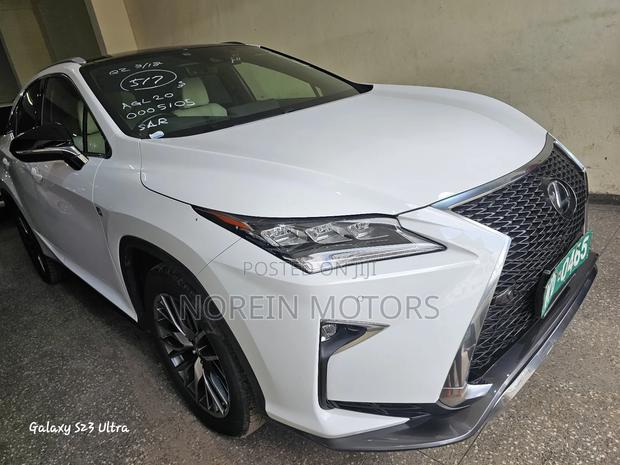 White Lexus RX 200 2018: Used SUV with a Touch of Class