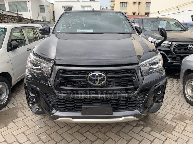 Black 2019 Toyota Hilux: Aggressive and Elegant Pickup