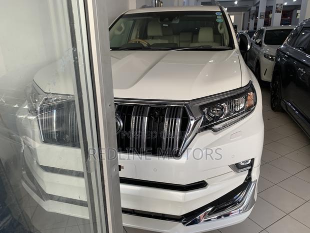 2017 Toyota Land Cruiser Prado 2.7D Off-White Premium SUV
