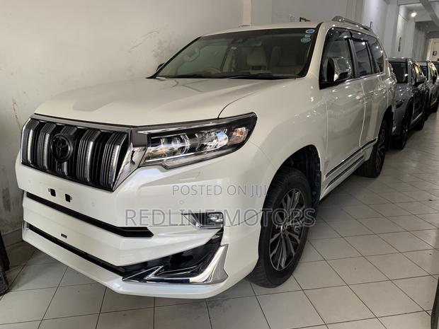 2017 Toyota Land Cruiser Prado 2.7D Off-White Premium SUV