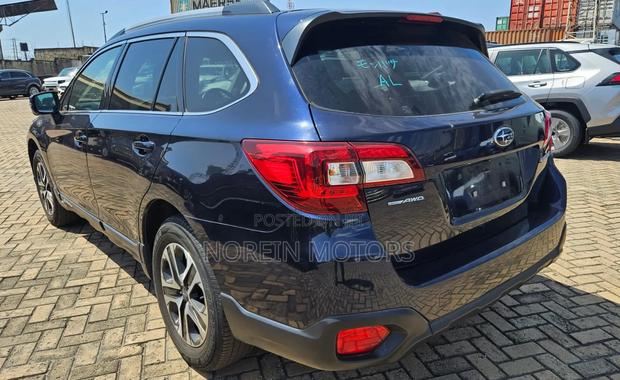 Subaru Outback 2018 Blue - Combining Style, Power, and Efficiency