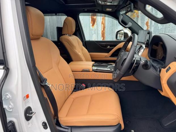 Luxury Lexus LX 2024 White: Premium SUV for Sale