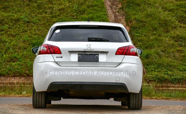 2016 Peugeot 308 White: Appealing Hatchback Offer