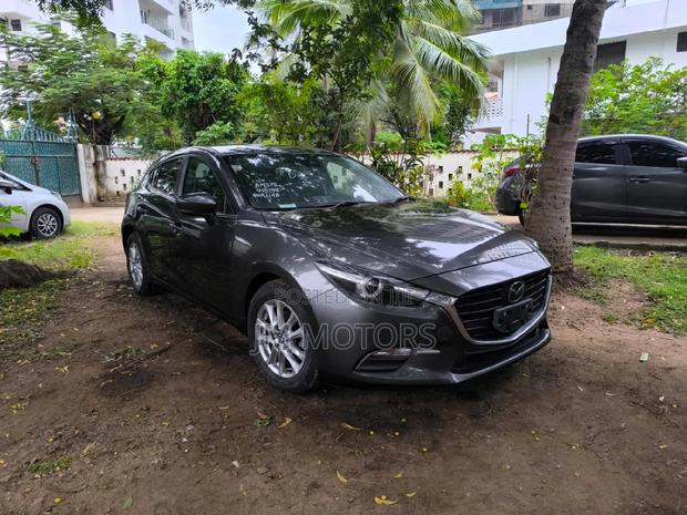 Mazda Axela 2017 Gray