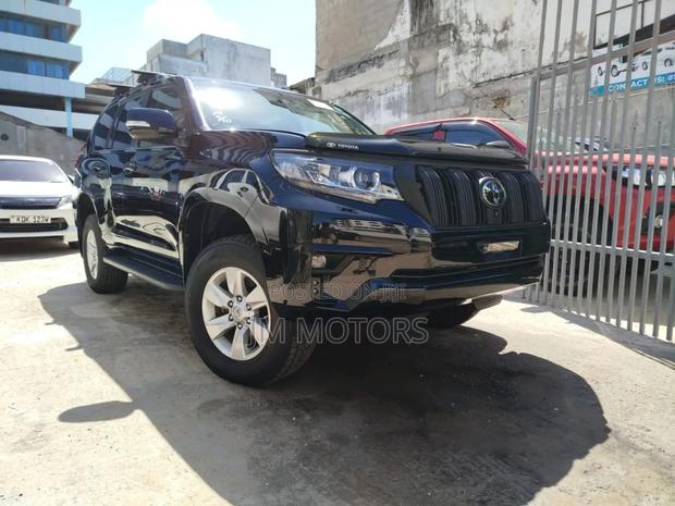 Toyota Land Cruiser Prado 2017 Black