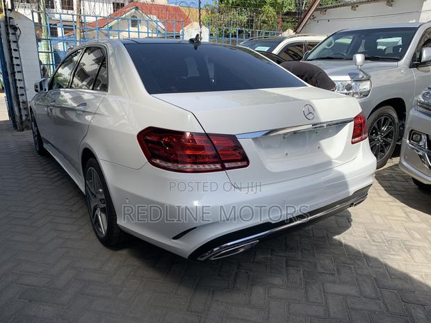 2016 E250 Mercedes-Benz - Off-White Special Edition