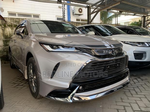 2021 Toyota Harrier 2.5 Hybrid - Ivory