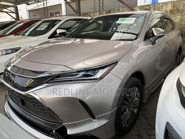 2021 Toyota Harrier 2.5 Hybrid - Ivory