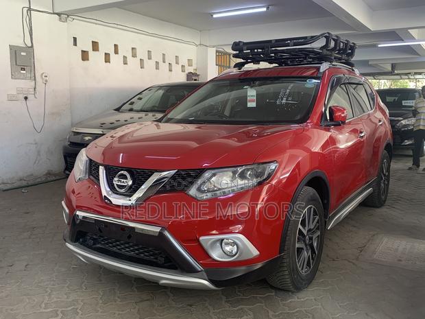 2016 Nissan X-Trail 2.0 Petrol FWD Red
