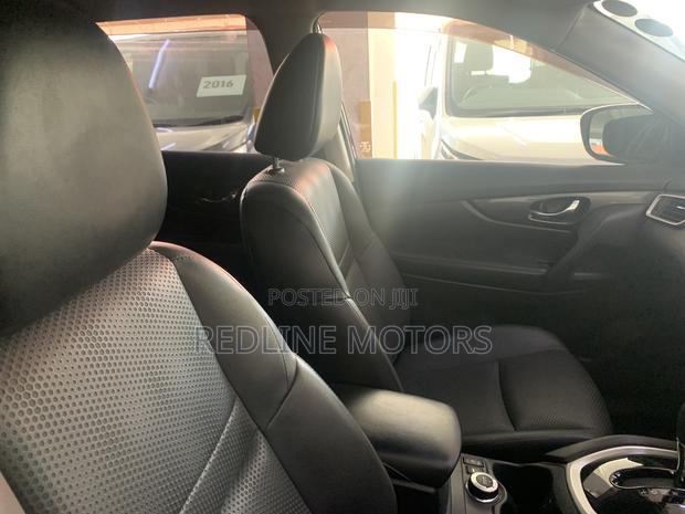 2016 Nissan X-Trail 2.0 Petrol FWD Red
