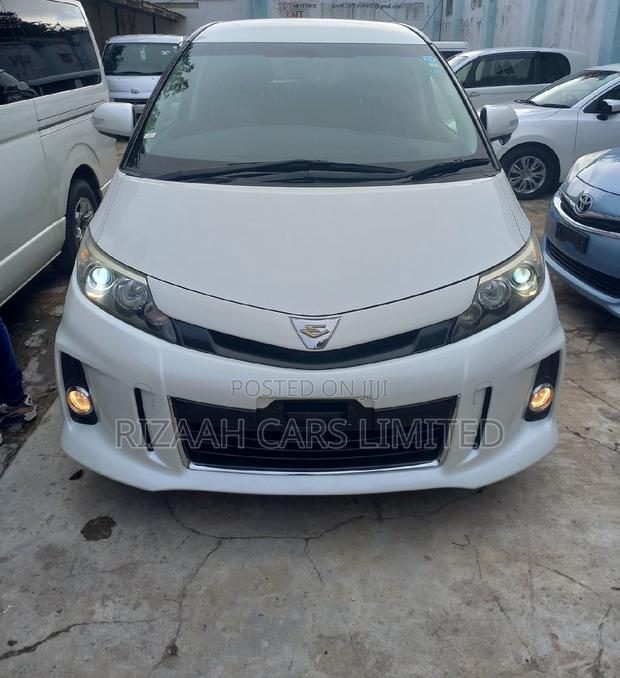 Toyota Estima 2017 White