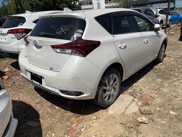 White 2017 Toyota Auris – Used Car Offer