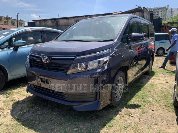 2016 Toyota Voxy in Purple: Comfortable & Modern MPV