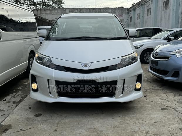 2017 Toyota Estima in White - Quality Used Minivan for Family