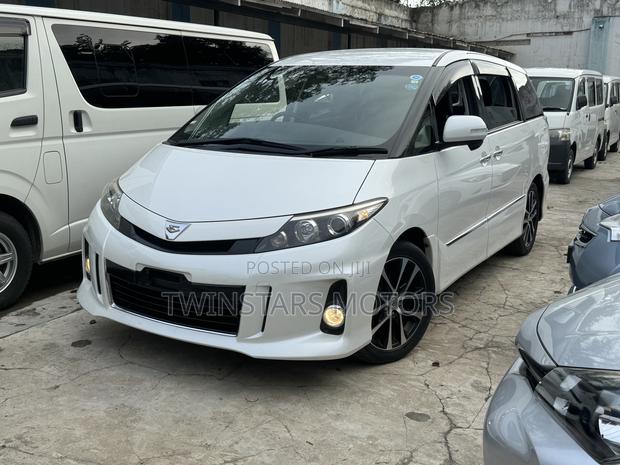 2017 Toyota Estima in White - Quality Used Minivan for Family
