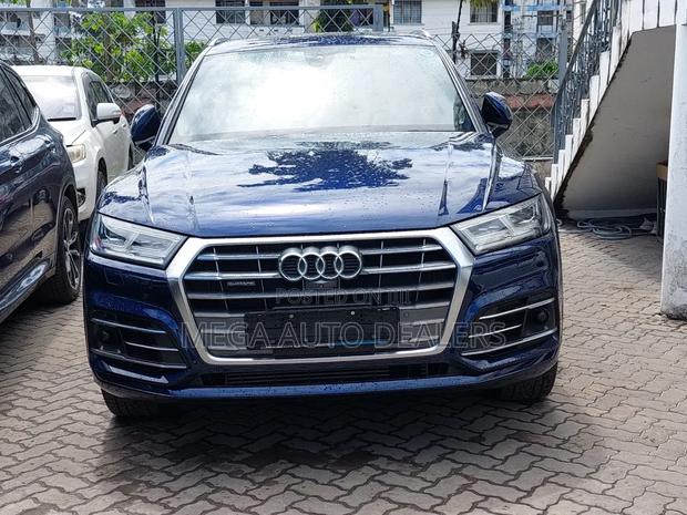 Audi Q5 2.0T Premium AWD quattro 2019 Blue