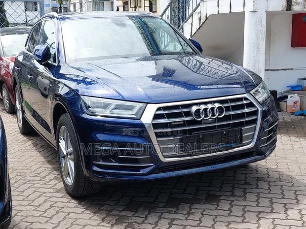 Audi Q5 2.0T Premium AWD quattro 2019 Blue