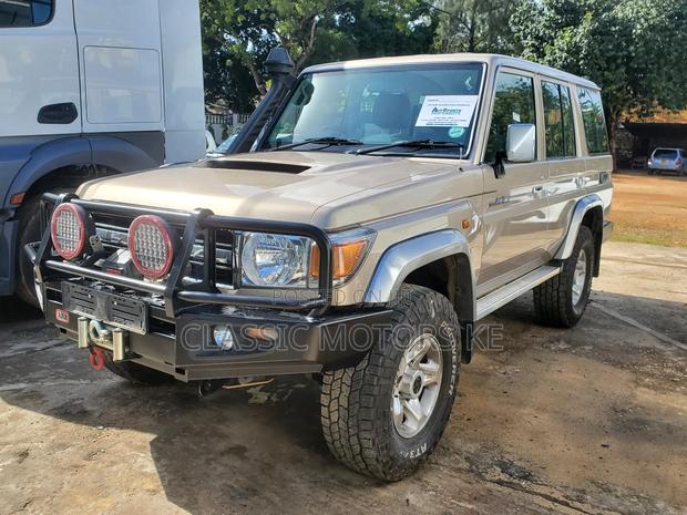 2018 Gold Toyota Land Cruiser 4.5 V8 TD - Pre-Owned
