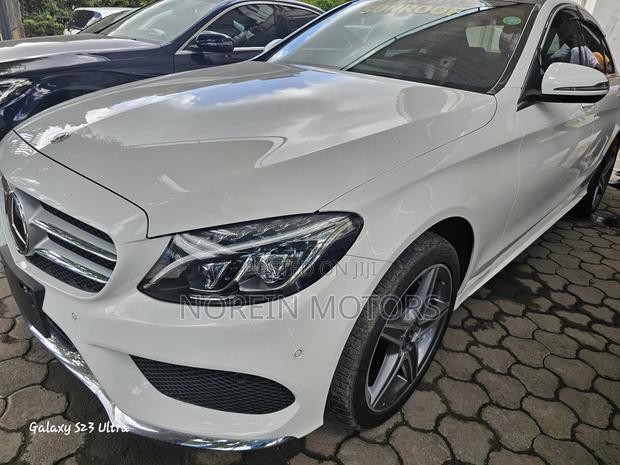 White 2017 Mercedes-Benz C200 - Premium Compact Car