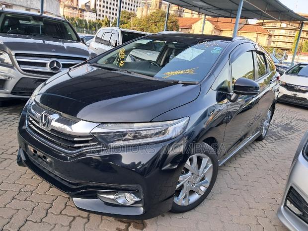 2017 Honda Fit Shuttle Black - Compact, Spacious, and Efficient