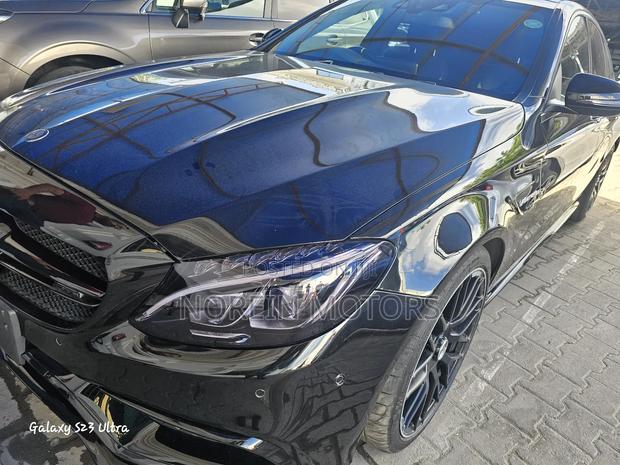 Black Edition 2018 Mercedes-Benz C63 - Top-tier Performance Sedan with a Dark Aesthetic