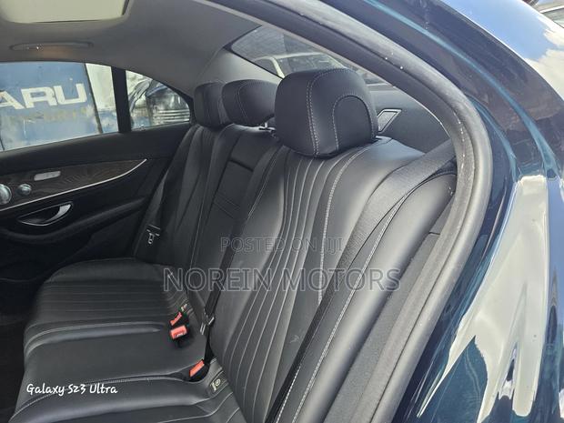 2018 E400 Mercedes-Benz Black - High-Performance Luxury Sedan