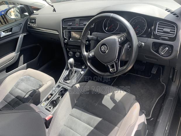 2016 Volkswagen Golf R: High-Performance 4-Door Sedan in Black