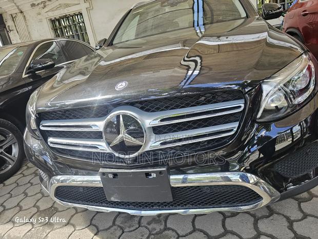 Sleek Matt Black 2018 Mercedes-Benz GLC-Class - Stylish SUV for Sale