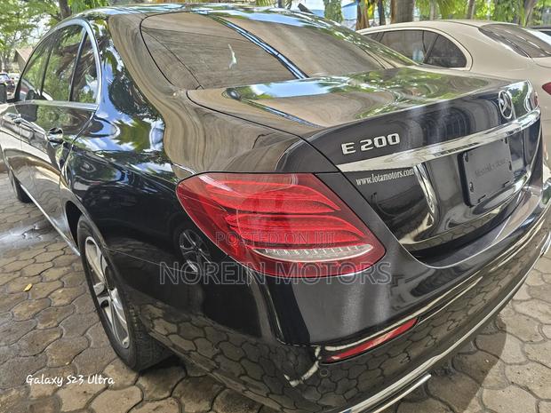 2018 Mercedes-Benz E200 Matt Black: Sleek and Sophisticated
