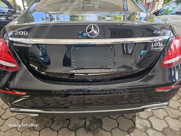 2018 Mercedes-Benz E200 Matt Black: Sleek and Sophisticated