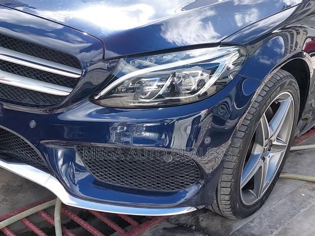 Mercedes-Benz C200 2018 Blue