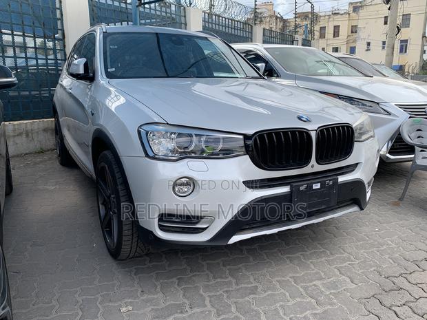 2017 BMW X3 xDrive35i AWD Pearl - All-Wheel Drive Luxury SUV for Adventure