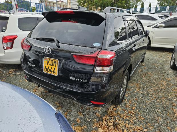 Used 2017 Toyota Corolla Fielder Black - Quality Pre-owned Vehicle