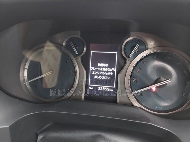 Toyota Land Cruiser Prado 2018 Gold