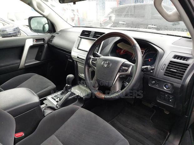 Toyota Land Cruiser Prado 2018 Gold