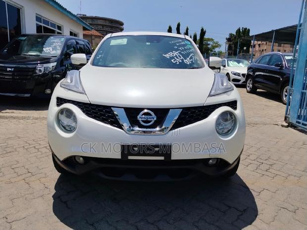 White 2017 Nissan Juke: Reliable & Stylish Compact SUV